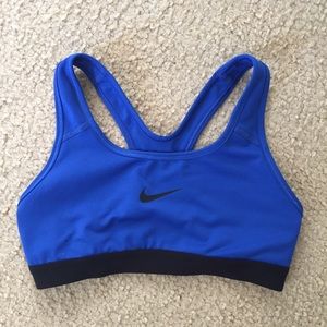 Women’s Nike Pro Classic Swoosh Bra